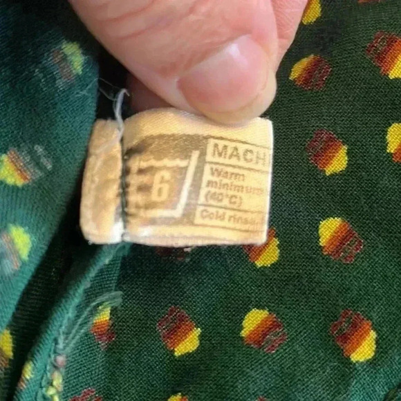 Vintage | Green Patterned Tiered Shirt Sleeve Midi Dress - Picture 8 of 8